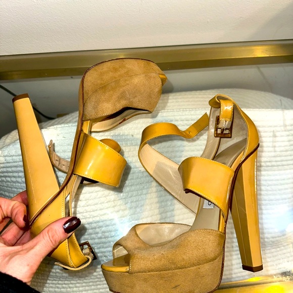 Jimmy Choo Platform pumps 37.5 - Picture 3 of 3